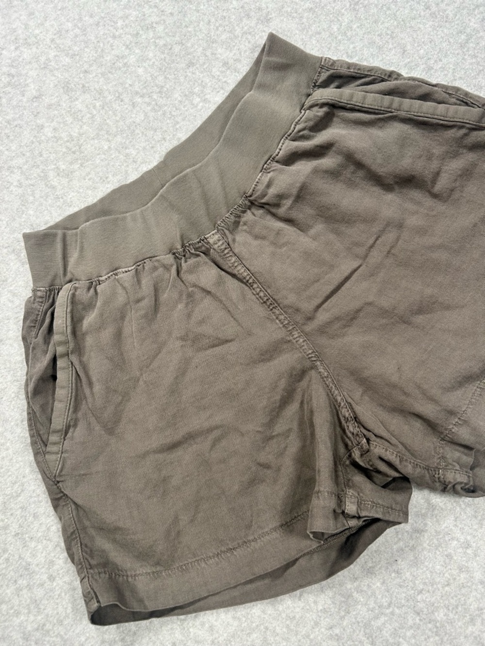Faherty Women’s Shorts Size Small Brown Elastic Waist Casual Lounge Beach